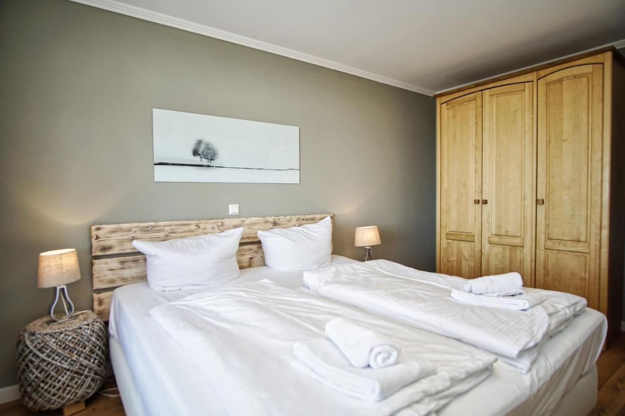 Mit Meerblick Und Balkon, Gratis Nutzung Vom Ahoi Erlebnisbad Und Sauna In Sellin - Meeresblick Fewo 25 Gohren Bagian luar foto